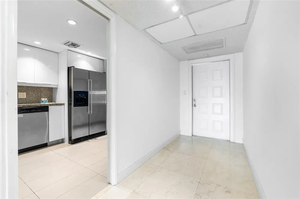 535 Oaks Drive #508 Pompano Beach, FL 33069