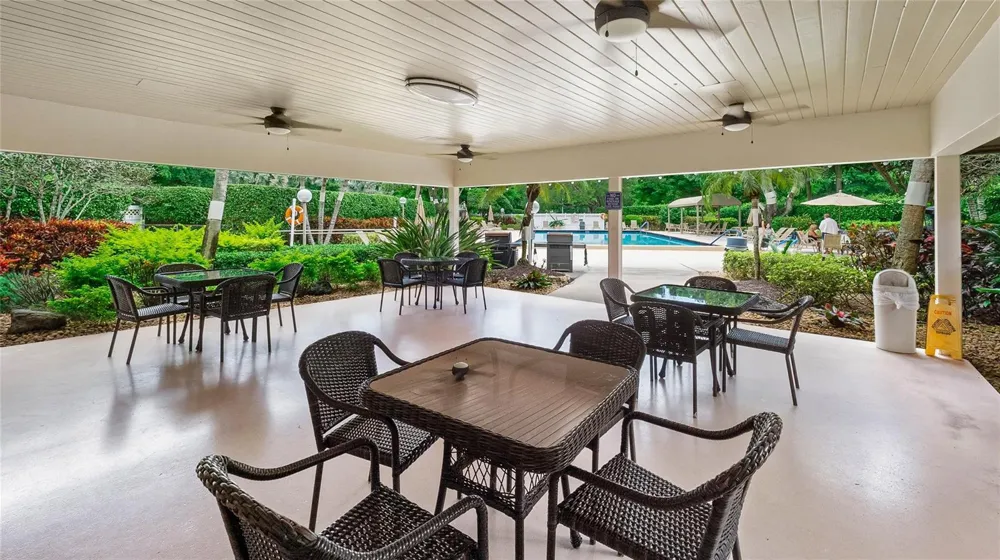 535 Oaks Drive #508 Pompano Beach, FL 33069