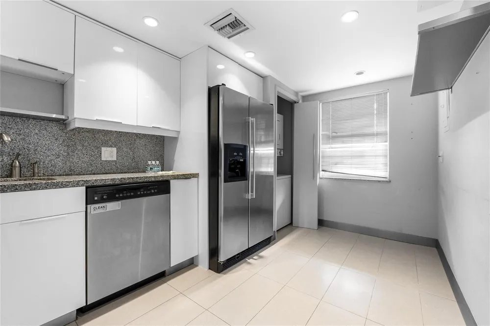 535 Oaks Drive #508 Pompano Beach, FL 33069