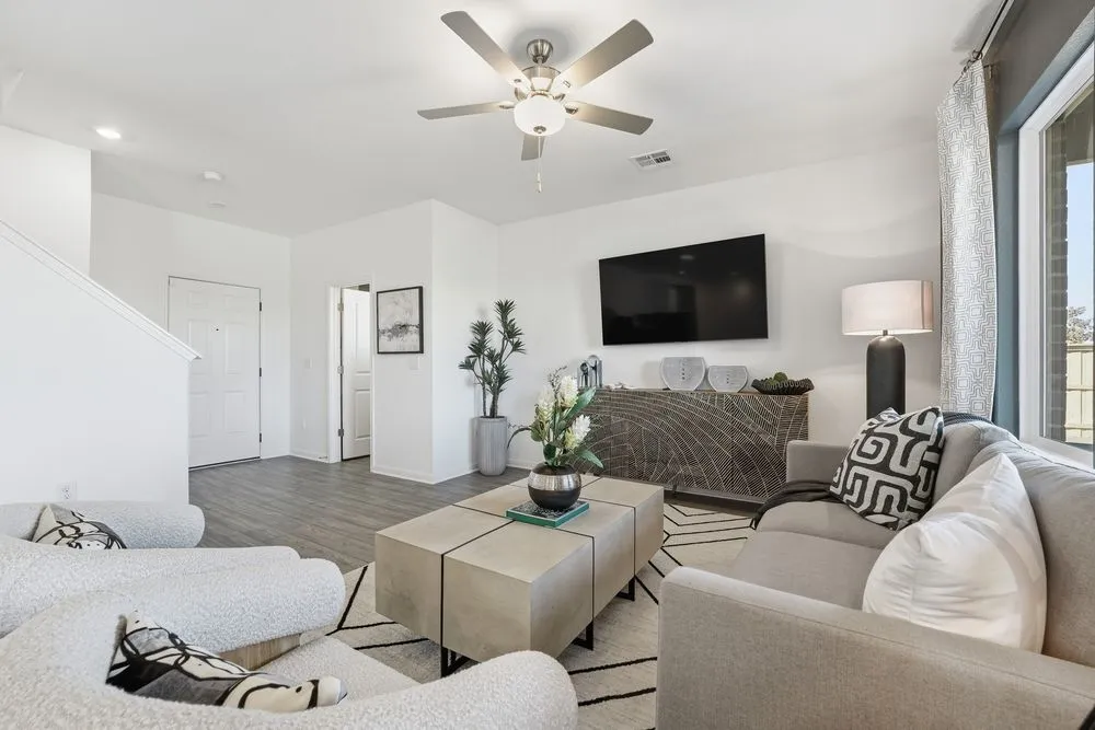 523 Unakite Trail Liberty Hill, TX 78642