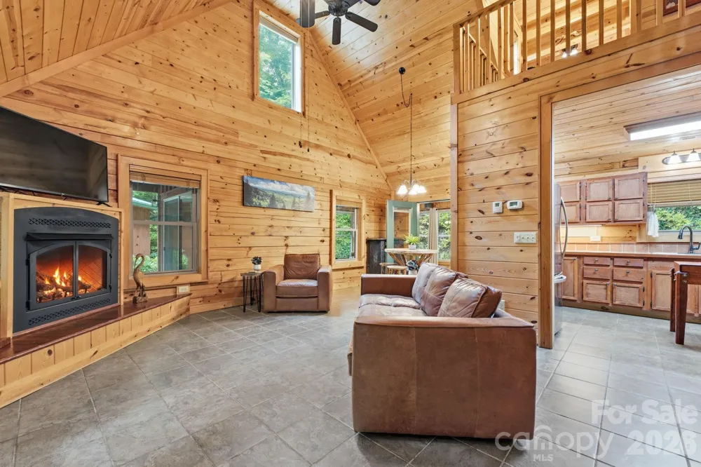 1026 High Top Mountain Road Whittier, NC 28789