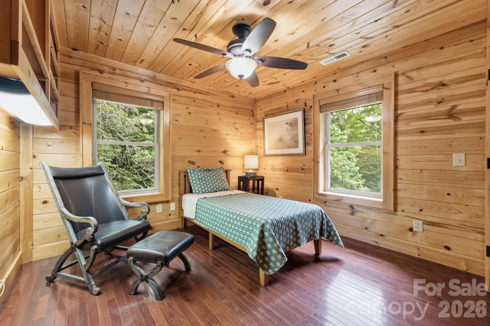 1026 High Top Mountain Road Whittier, NC 28789