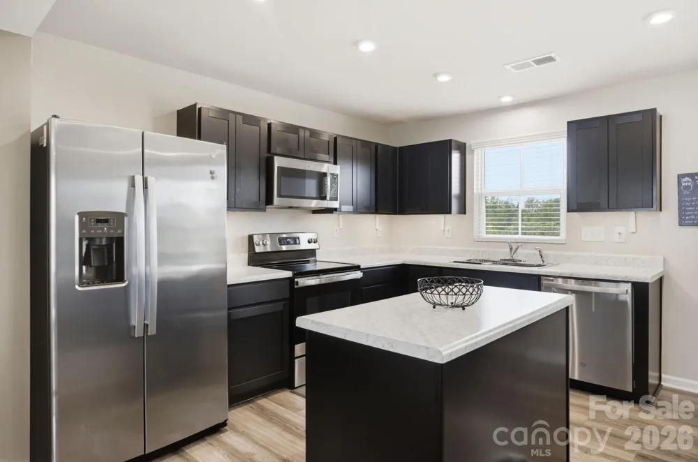 6121 Cutwater Circle Charlotte, NC 28269