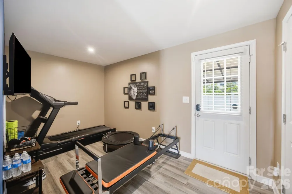 6121 Cutwater Circle Charlotte, NC 28269