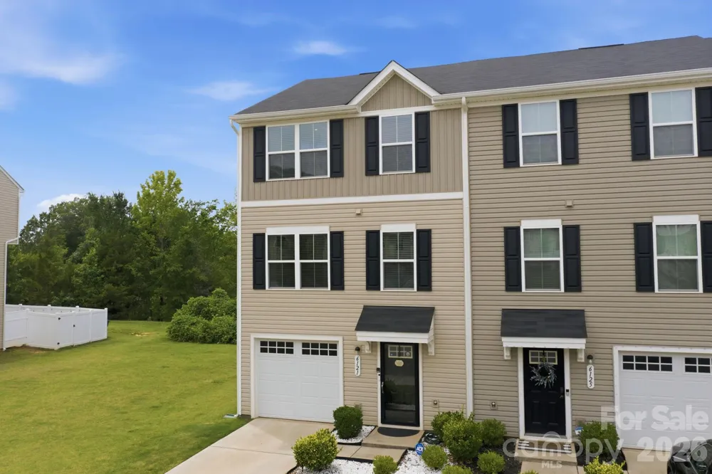 6121 Cutwater Circle Charlotte, NC 28269