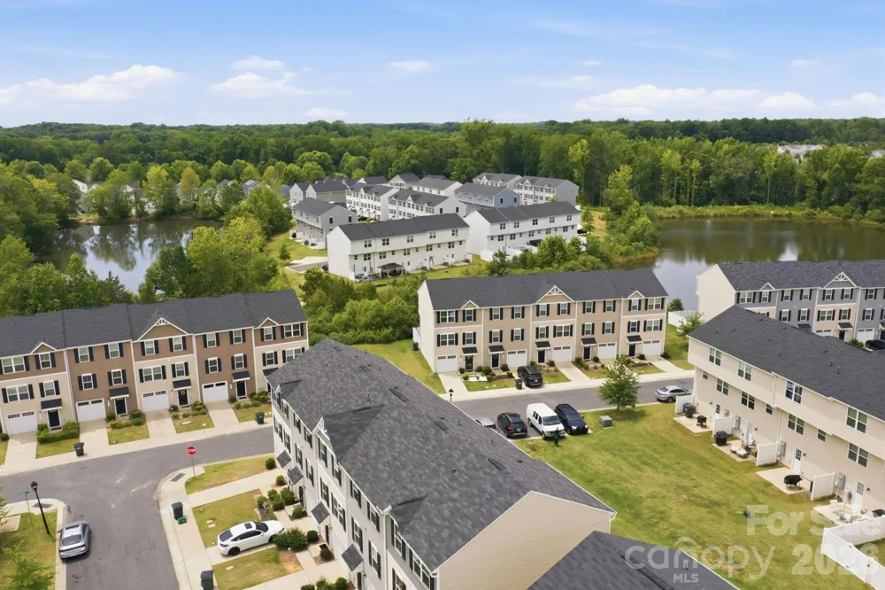 6121 Cutwater Circle Charlotte, NC 28269