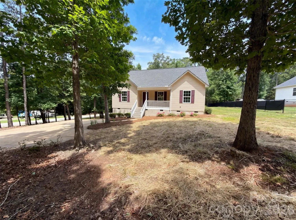 494 Hall Spencer Road Catawba, SC 29704