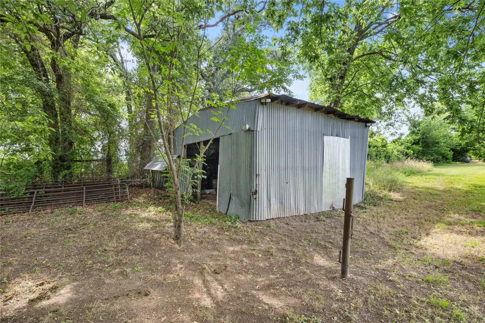2458 FM 2752 Athens, TX 75752