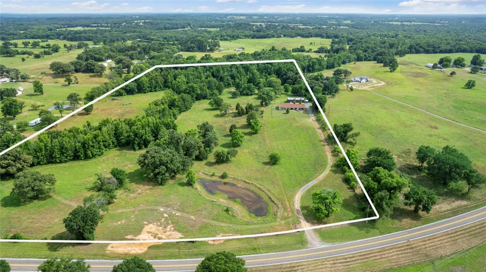 2458 FM 2752 Athens, TX 75752