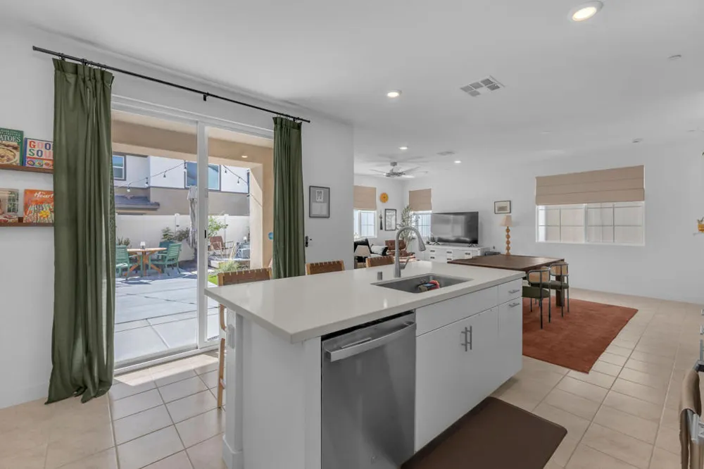 76303 Cambridge Drive Palm Desert, CA 92211