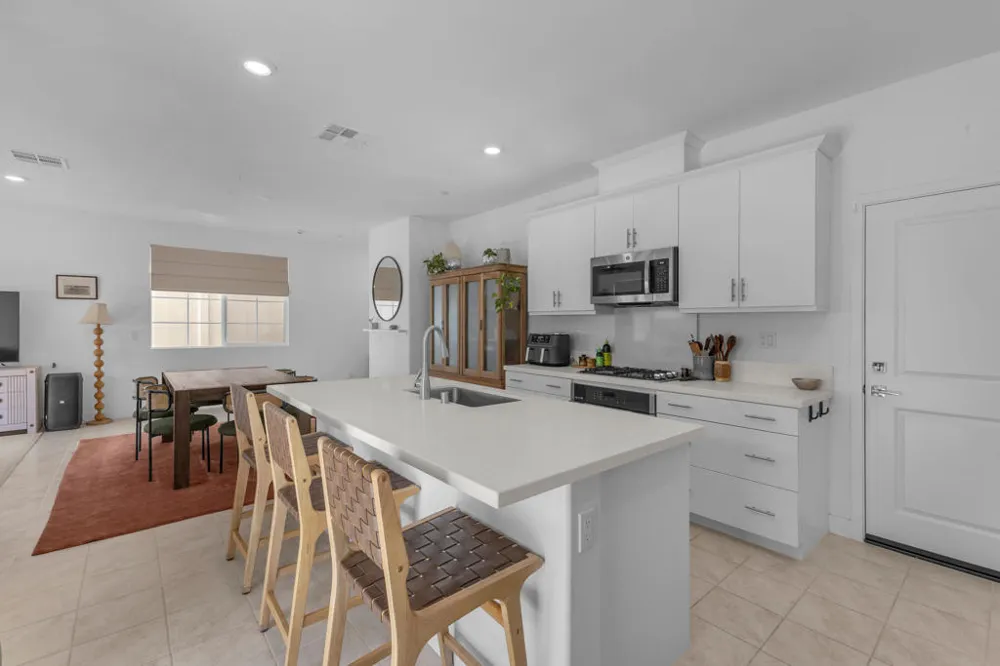76303 Cambridge Drive Palm Desert, CA 92211