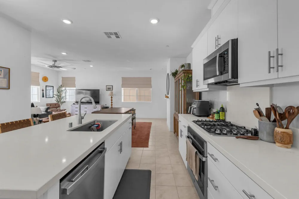 76303 Cambridge Drive Palm Desert, CA 92211