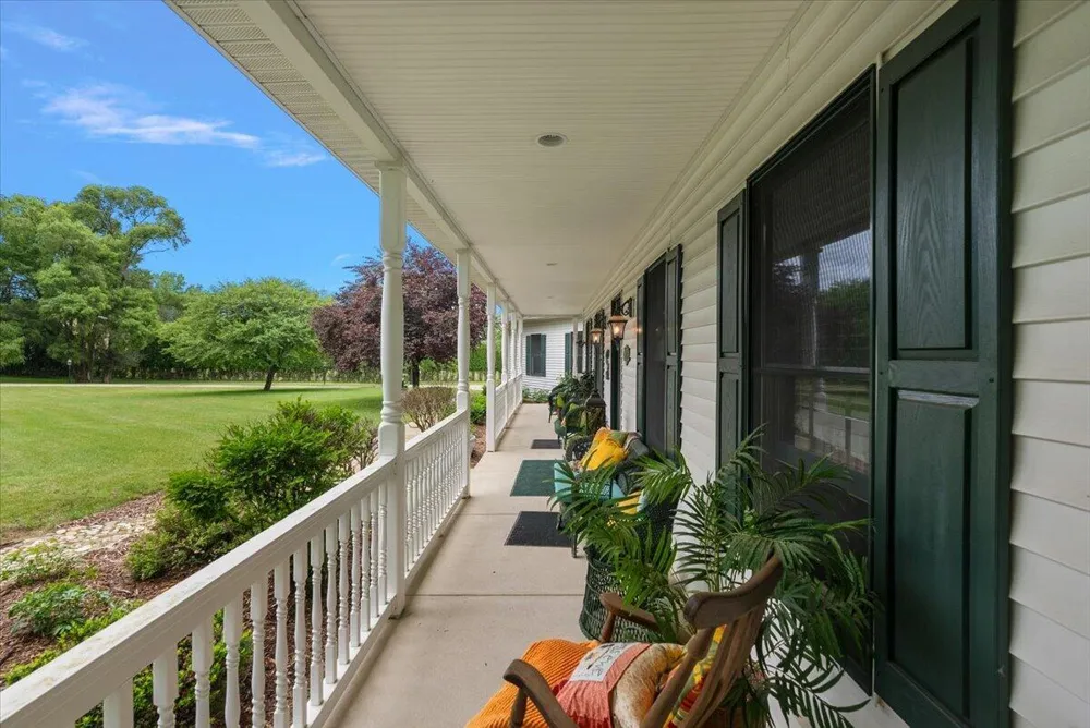 8236 Alpine Avenue NW Sparta, MI 49345