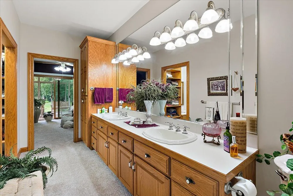 8236 Alpine Avenue NW Sparta, MI 49345