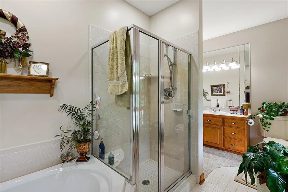8236 Alpine Avenue NW Sparta, MI 49345