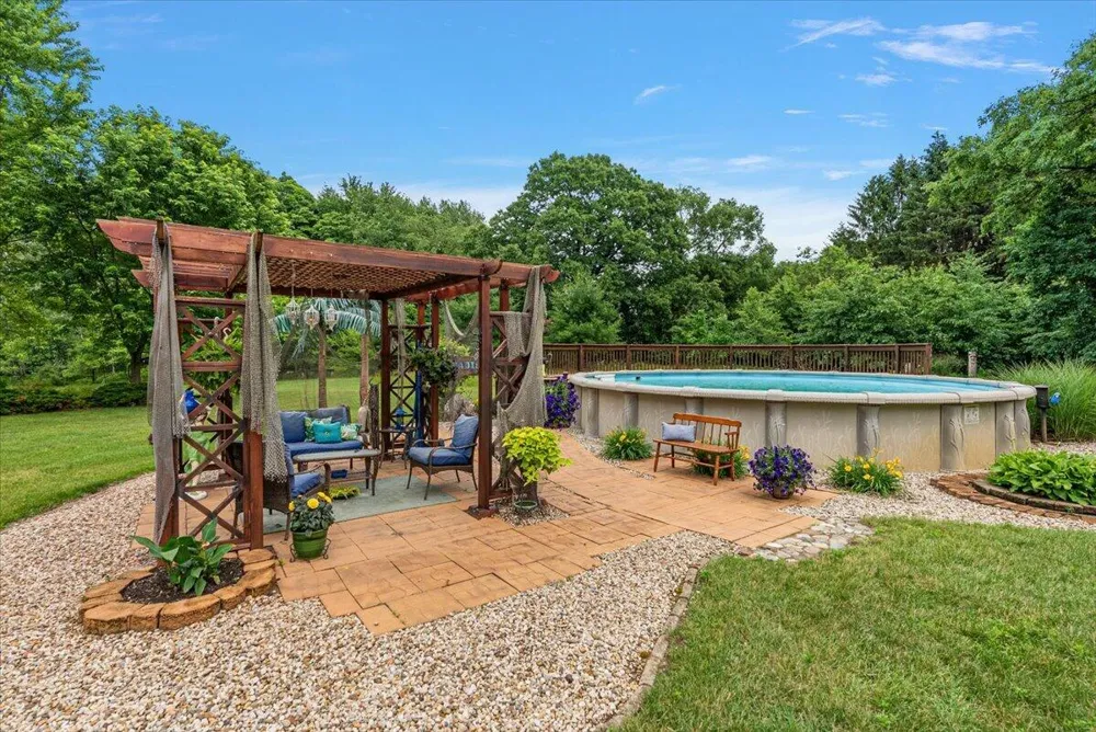 8236 Alpine Avenue NW Sparta, MI 49345