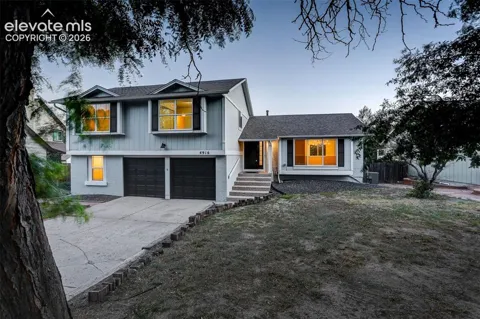 4916 Horseshoe Bend Street
