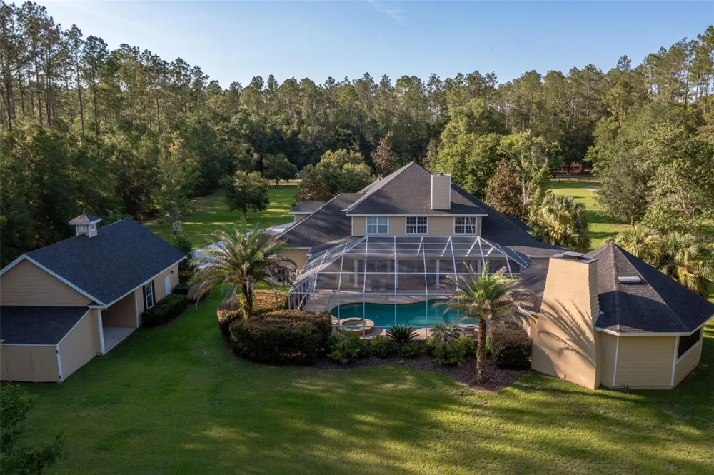 19103 NW 72ND AVENUE Alachua, FL 32615