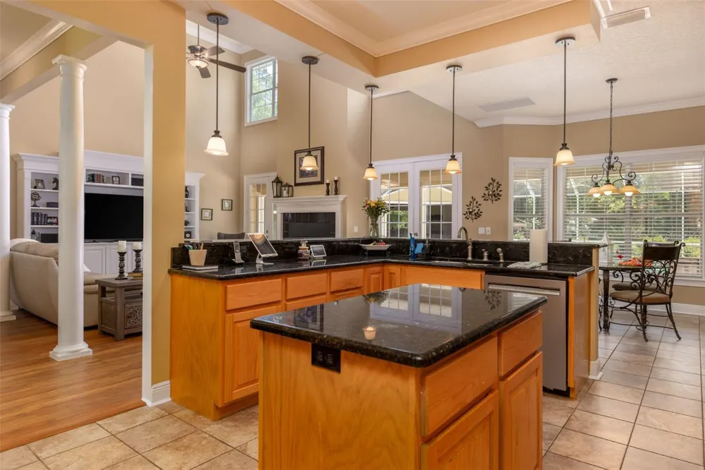 19103 NW 72ND AVENUE Alachua, FL 32615