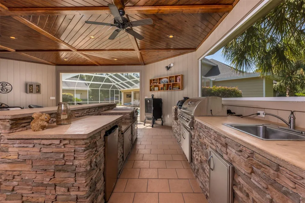 19103 NW 72ND AVENUE Alachua, FL 32615