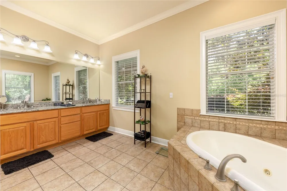 19103 NW 72ND AVENUE Alachua, FL 32615