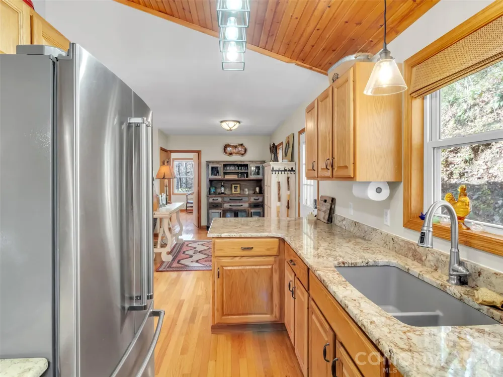 245 Greenview Drive Maggie Valley, NC 28751