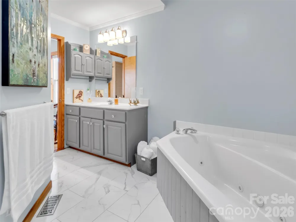 245 Greenview Drive Maggie Valley, NC 28751