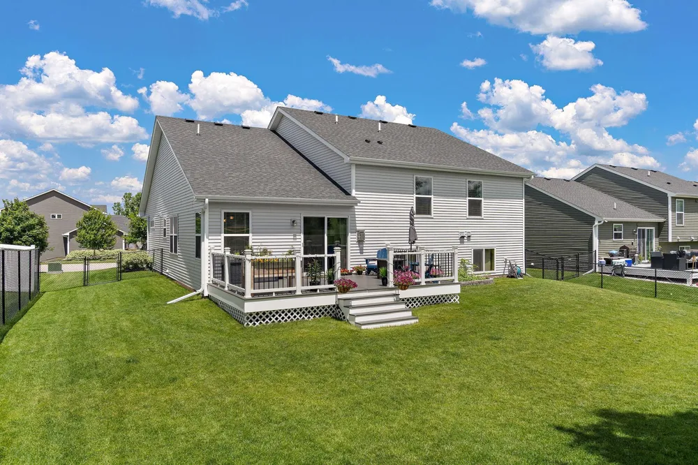 715 Boulder Pass Street Jordan, MN 55352