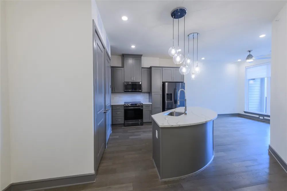 2700 Old Denton Road #4450 Carrollton, TX 75007