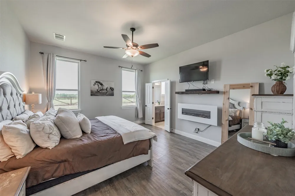 2230 County Road 2360 Decatur, TX 76234