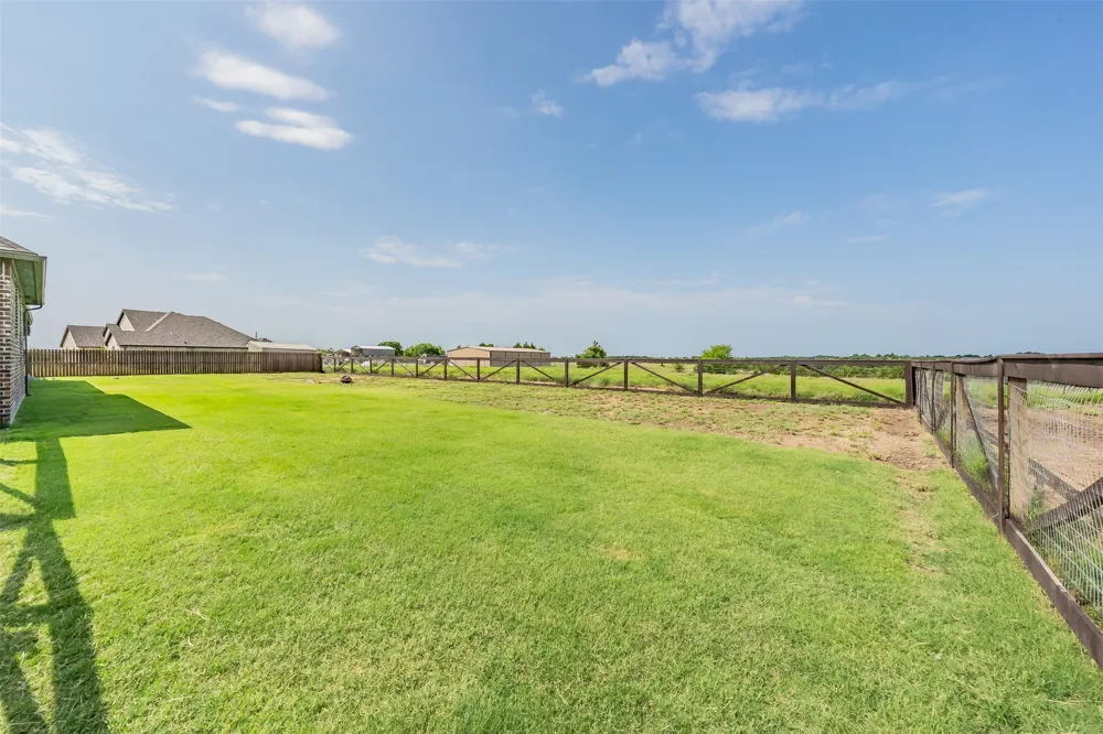 2230 County Road 2360 Decatur, TX 76234