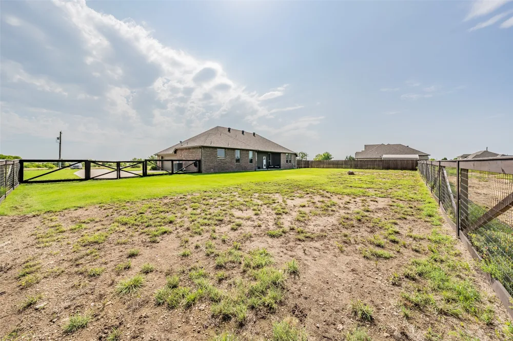 2230 County Road 2360 Decatur, TX 76234