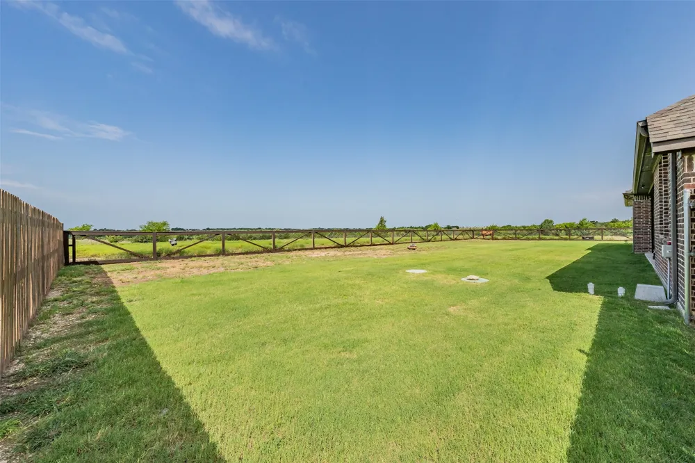 2230 County Road 2360 Decatur, TX 76234