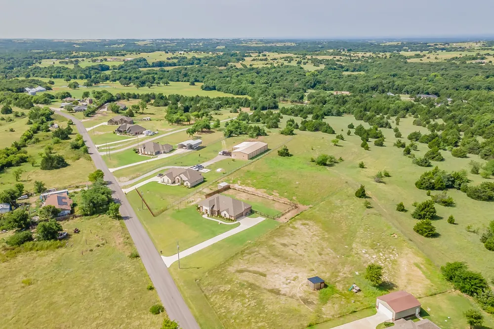 2230 County Road 2360 Decatur, TX 76234