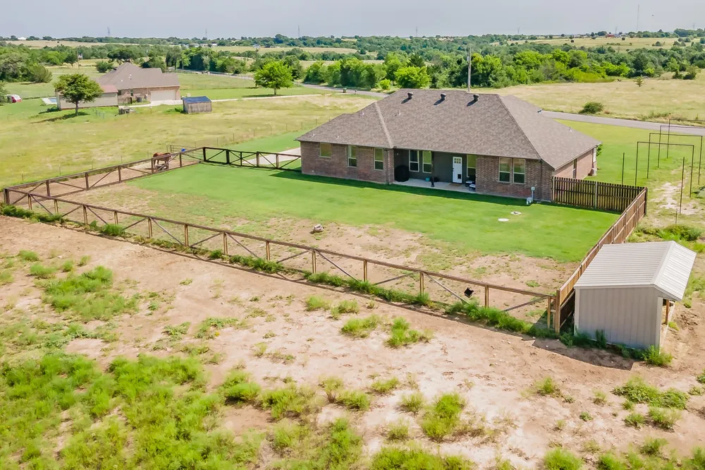 2230 County Road 2360 Decatur, TX 76234