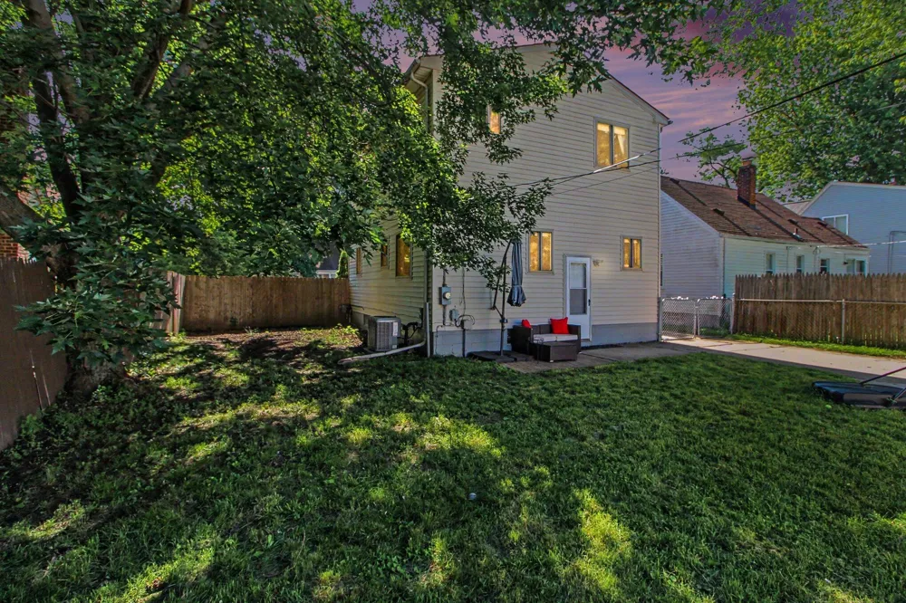 3971 Thomas Avenue Berkley City, MI 48072