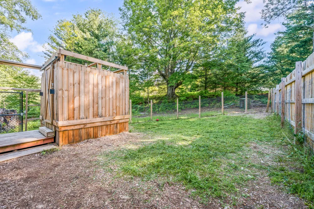 15971 Penesal Road Rose Lake Township, MI 49655