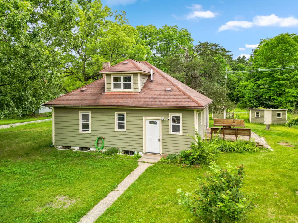 172 Bridge Street Newaygo City, MI 49337