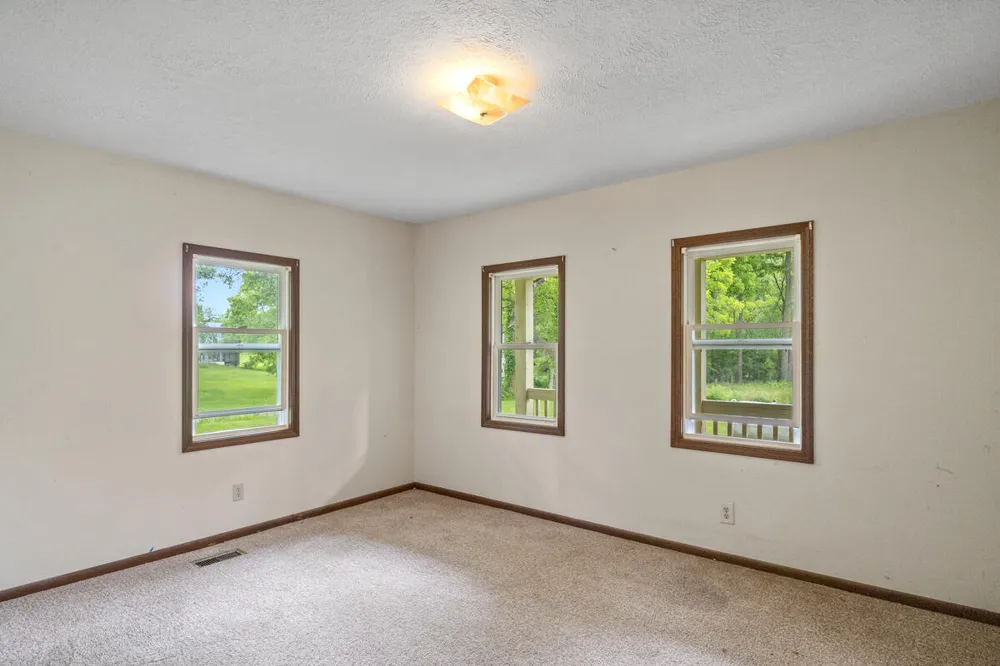 172 Bridge Street Newaygo City, MI 49337