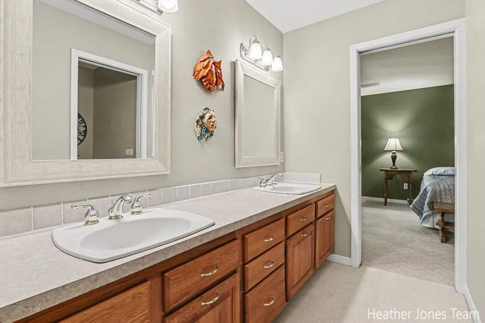 10288 Hathaway Drive Eureka Township, MI 48838