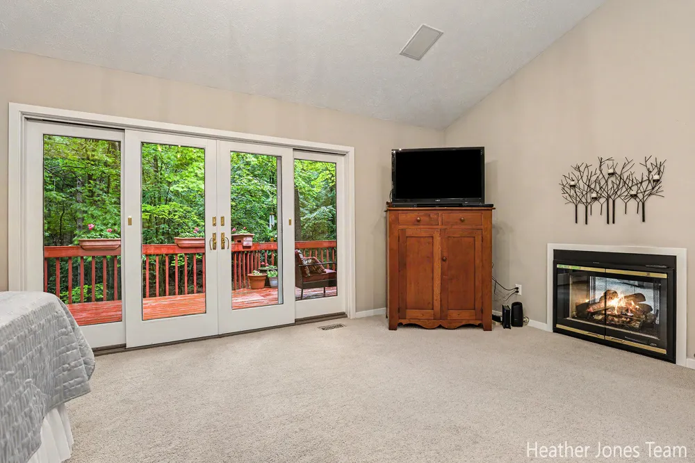 10288 Hathaway Drive Eureka Township, MI 48838