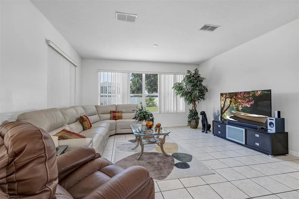 2013 CROSSVINE LANE Casselberry, FL 32707
