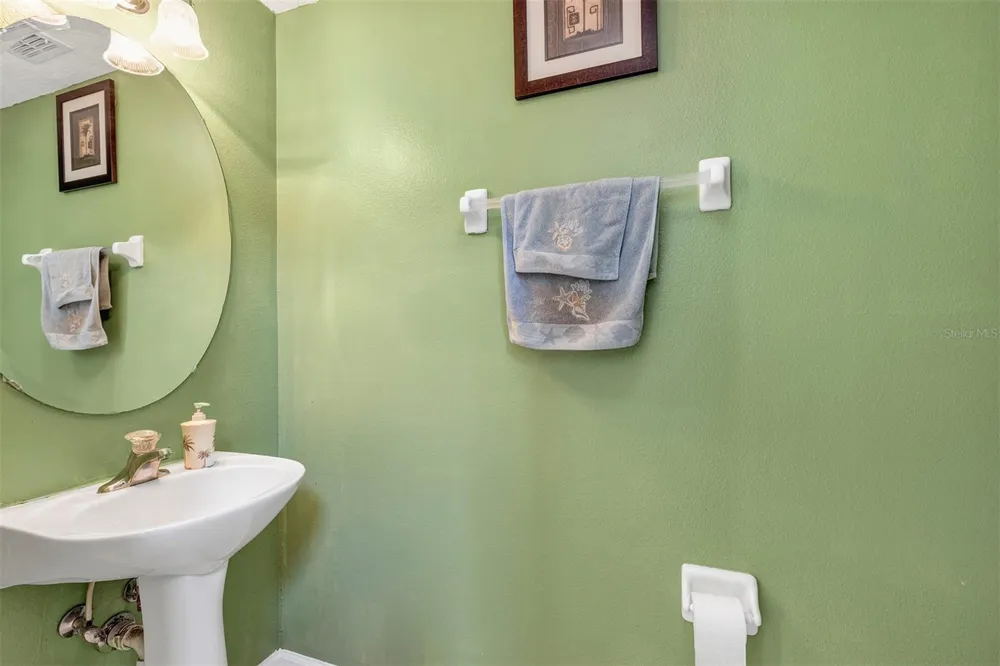 2013 CROSSVINE LANE Casselberry, FL 32707