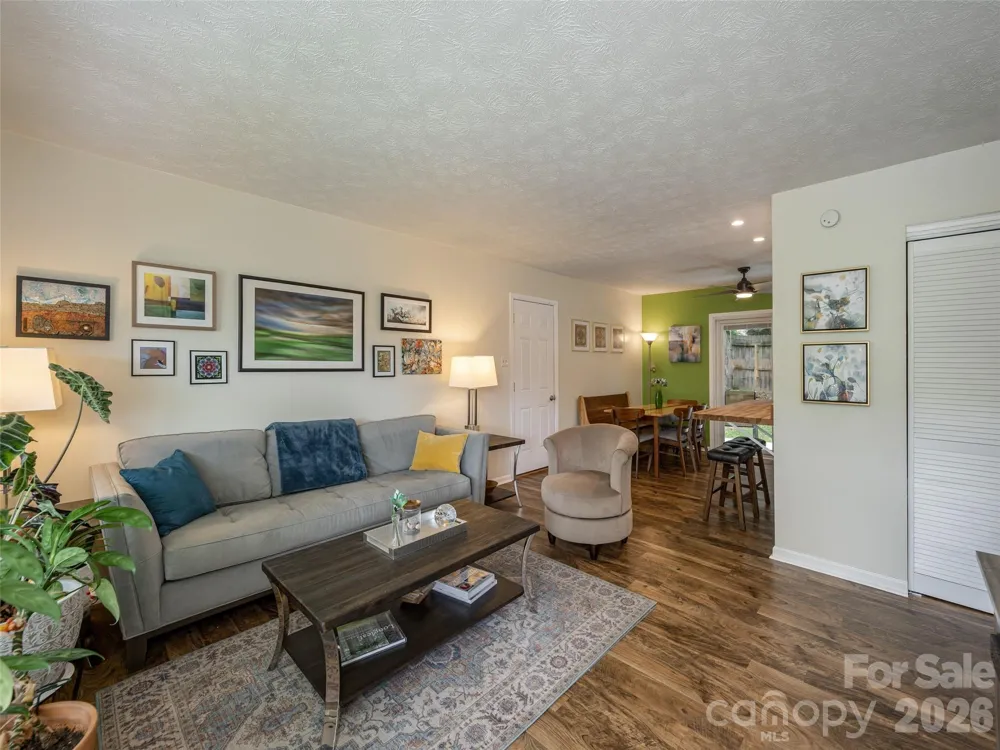 14 Fox Run Place Fairview, NC 28730