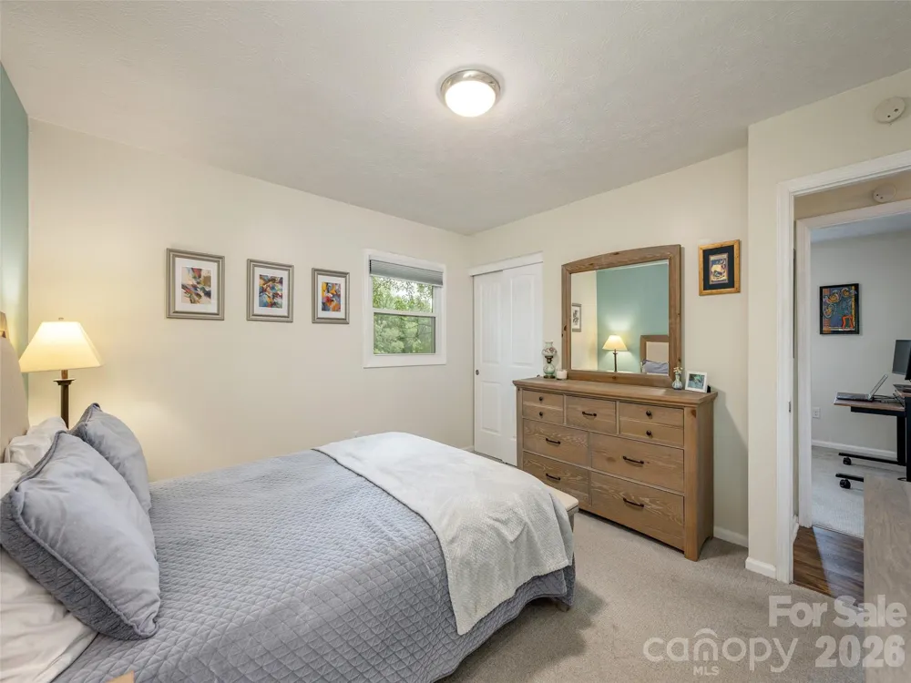 14 Fox Run Place Fairview, NC 28730