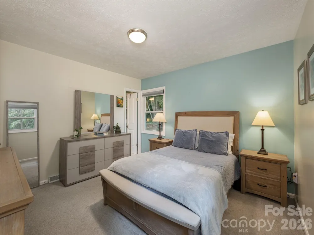 14 Fox Run Place Fairview, NC 28730