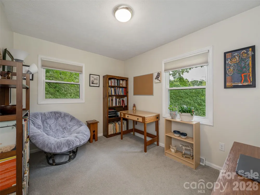 14 Fox Run Place Fairview, NC 28730