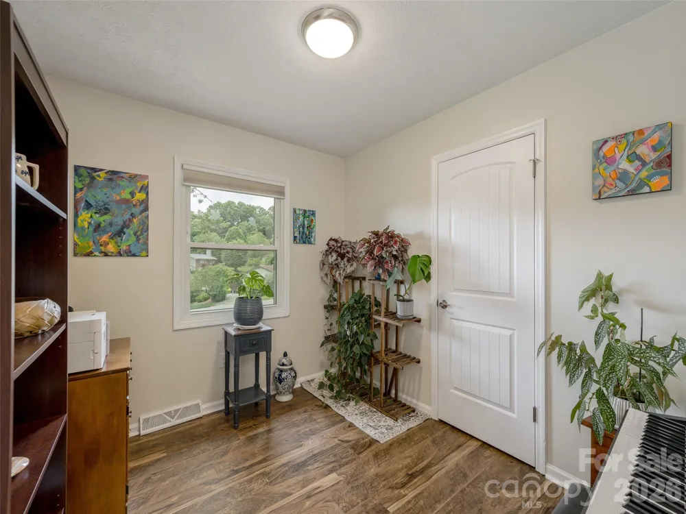 14 Fox Run Place Fairview, NC 28730