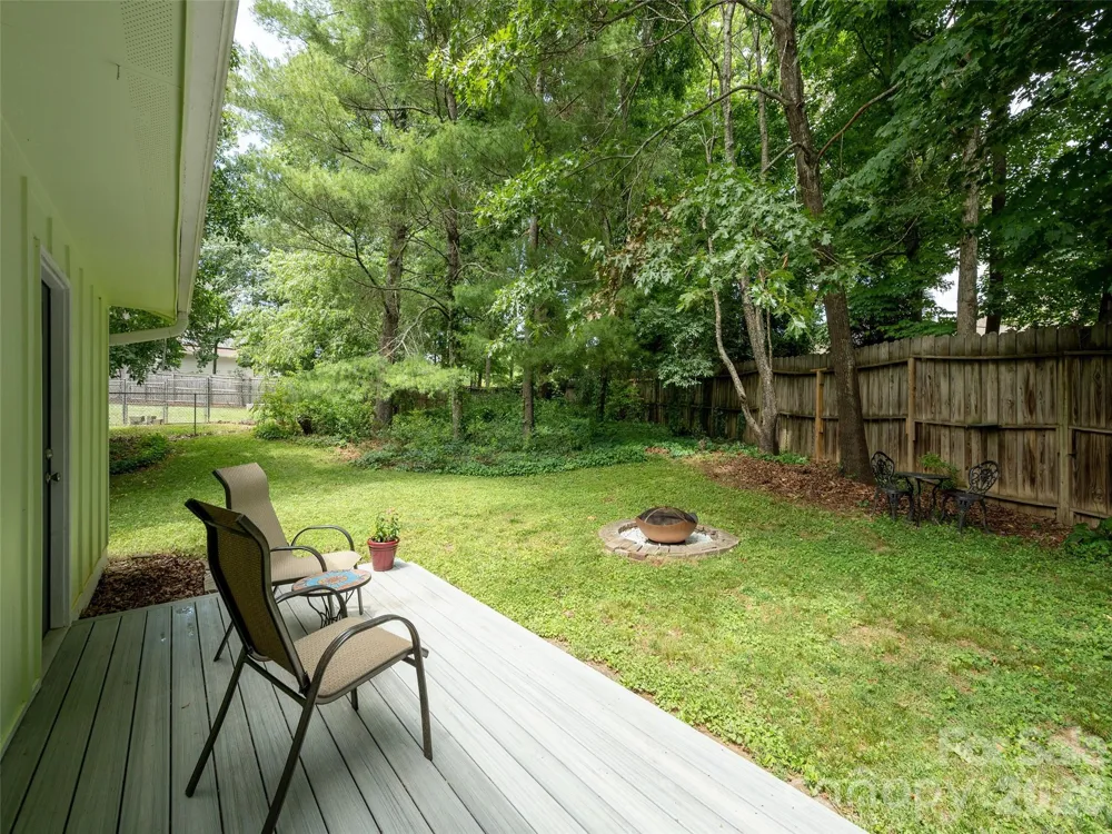 14 Fox Run Place Fairview, NC 28730