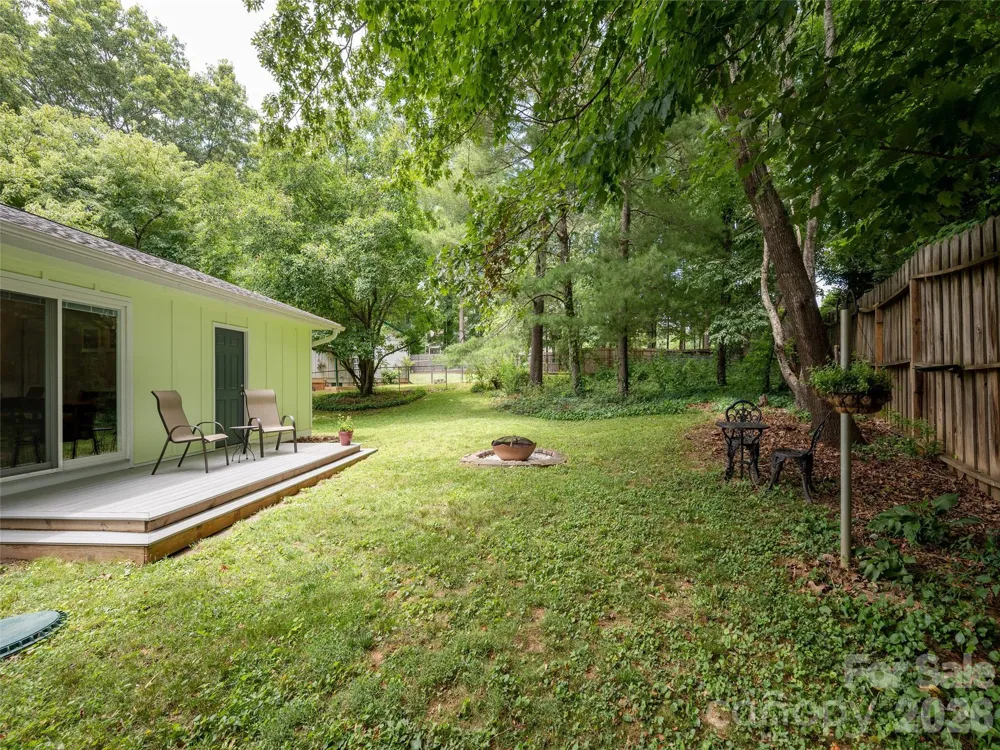 14 Fox Run Place Fairview, NC 28730